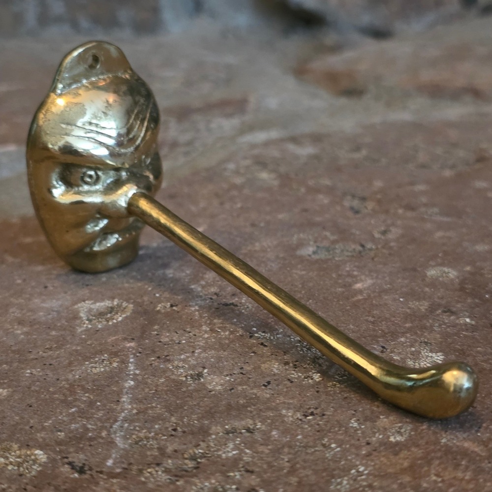 AA Importing Co Vintage Brass Long Nose Face Wall Hook Pinocchio Tengu Mask 4.5"